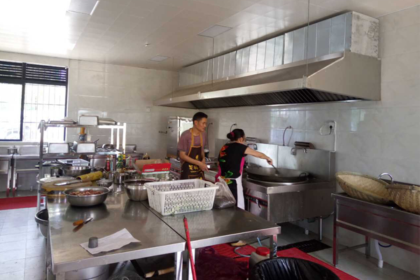 雙流公興車管所全套廚房設(shè)備圖片