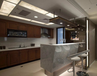 廚房設(shè)計(jì)公司為你介紹，開(kāi)放式整體廚房和明檔廚房的布局和優(yōu)點(diǎn)