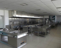 老字號(hào)酒店廚房設(shè)備廠家告訴你，如何才能準(zhǔn)確計(jì)算廚房設(shè)備的型號(hào)和數(shù)量