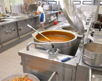 成都專業(yè)廚房設(shè)備公司為你揭秘商用灶具的常見(jiàn)問(wèn)題