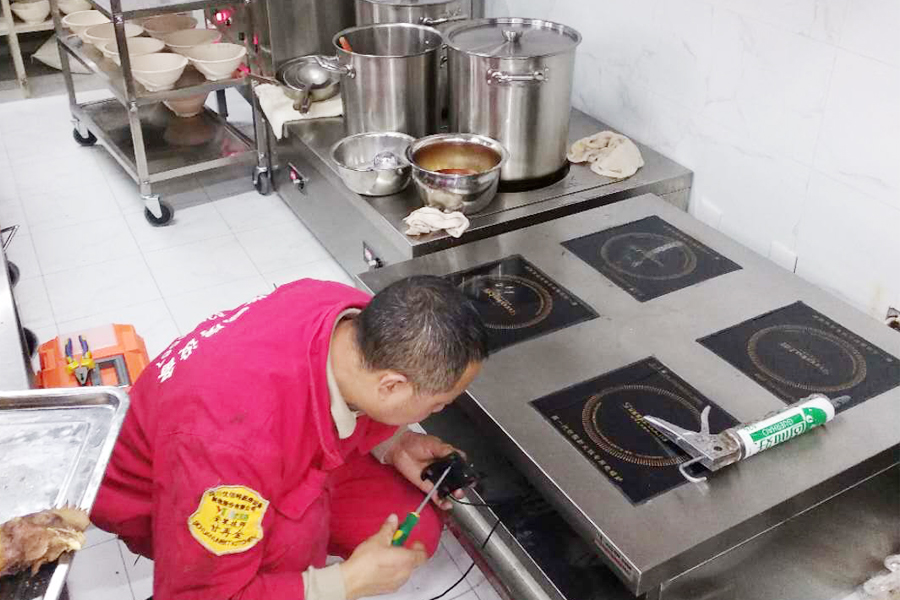 優(yōu)佰特廚房設(shè)備公司的售后服務(wù)就是好，難怪那么多人選擇