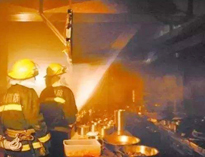 成都廚房設備廠告訴你廚房油煙管道火災發(fā)生原因和防治方法的解決