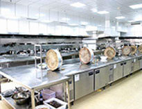 成都酒店廚房設(shè)備公司告訴你明檔廚房布局設(shè)計特點