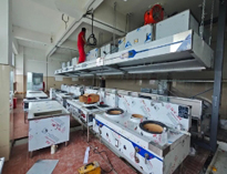 40℃高溫下，一群堅(jiān)守崗位的廚具人!